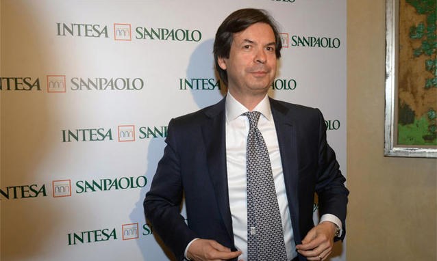 Intesa guarda alla liquidità dei cinesi