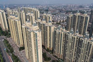 Cina, giù i tassi sui mutui ma non basta per rilanciare l'immobiliare